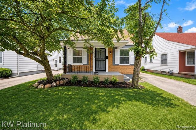 23809 Normandy Avenue, Eastpointe, MI 48021
