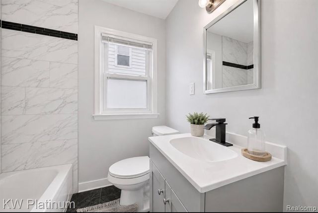 23809 Normandy Avenue, Eastpointe, MI 48021