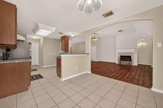 11107 Creekline Meadow Court, Cypress, TX 77429