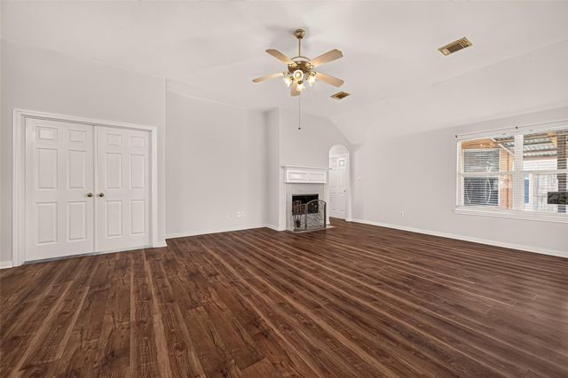 11107 Creekline Meadow Court, Cypress, TX 77429