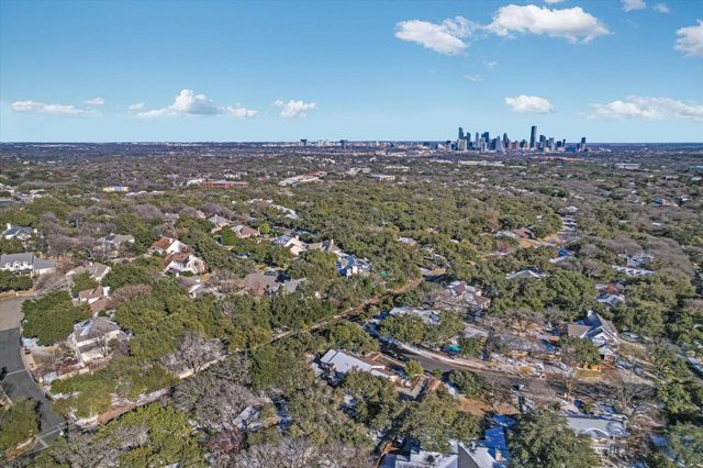 3207 Eanes CIR A, Austin, TX 78746