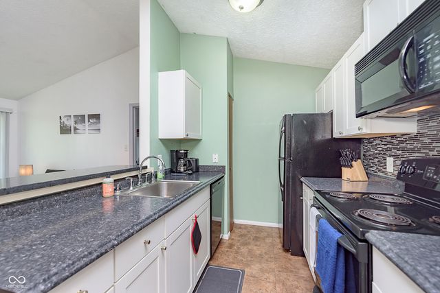 4351 Village Parkway Circle W 9, Indianapolis, IN 46254