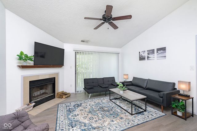 4351 Village Parkway Circle W 9, Indianapolis, IN 46254