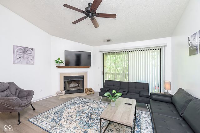 4351 Village Parkway Circle W 9, Indianapolis, IN 46254