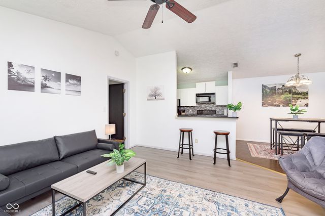 4351 Village Parkway Circle W 9, Indianapolis, IN 46254