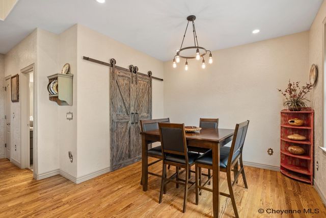 903 STERLING DR, Cheyenne, WY 82009