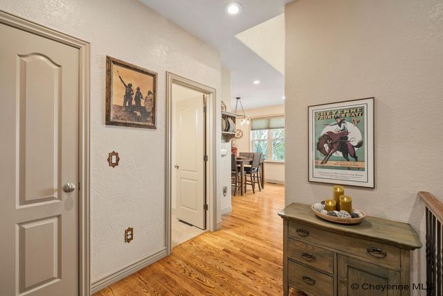 903 STERLING DR, Cheyenne, WY 82009
