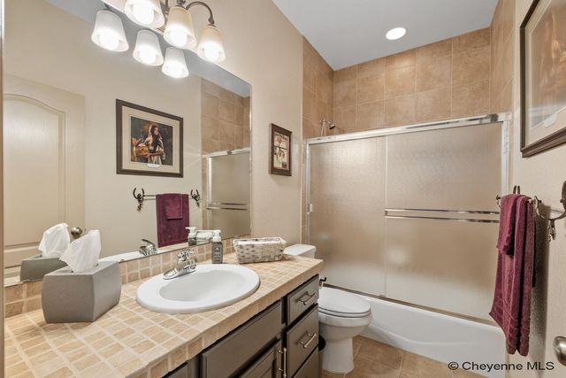 903 STERLING DR, Cheyenne, WY 82009