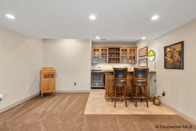 903 STERLING DR, Cheyenne, WY 82009