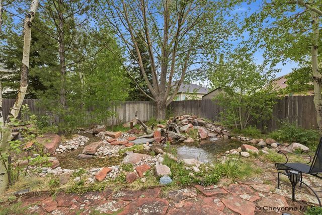 903 STERLING DR, Cheyenne, WY 82009