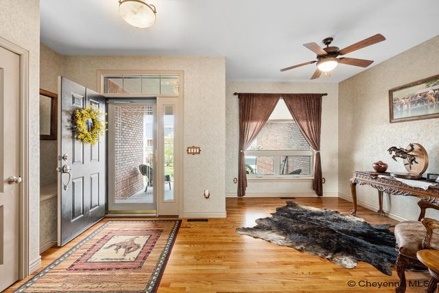 903 STERLING DR, Cheyenne, WY 82009