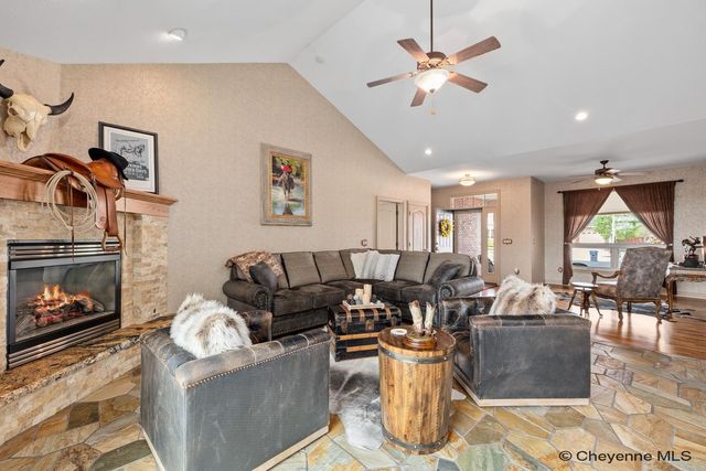 903 STERLING DR, Cheyenne, WY 82009