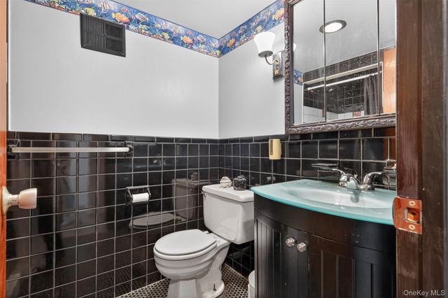 32-30 190th Street, Flushing, NY 11358