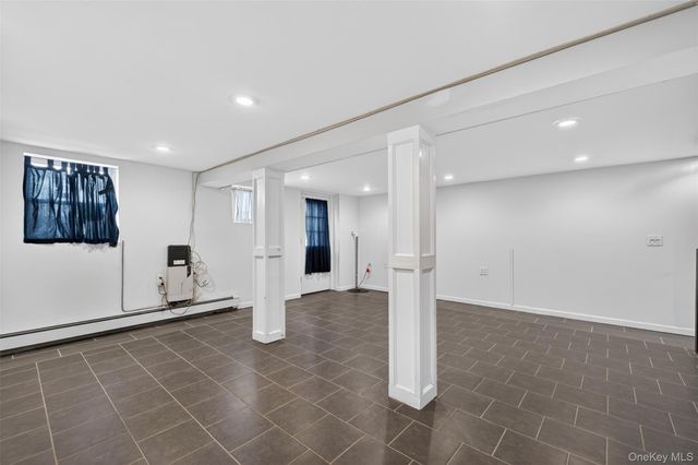 32-30 190th Street, Flushing, NY 11358