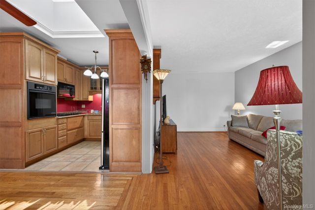 32-30 190th Street, Flushing, NY 11358