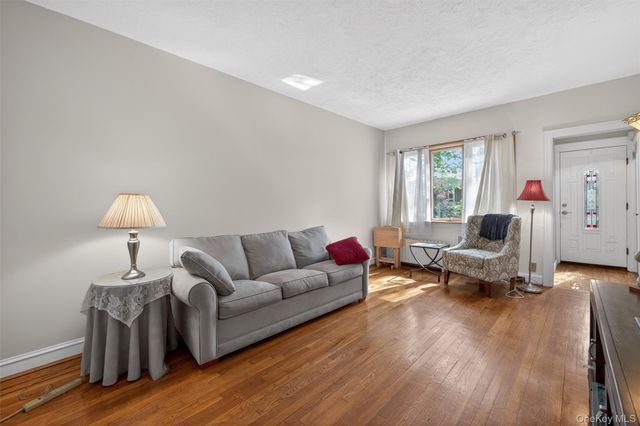 32-30 190th Street, Flushing, NY 11358