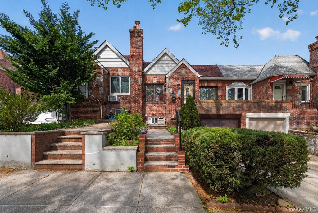32-30 190th Street, Flushing, NY 11358