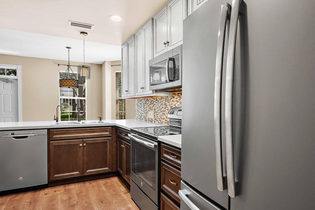 272 Iris Drive, Jupiter, FL 33458