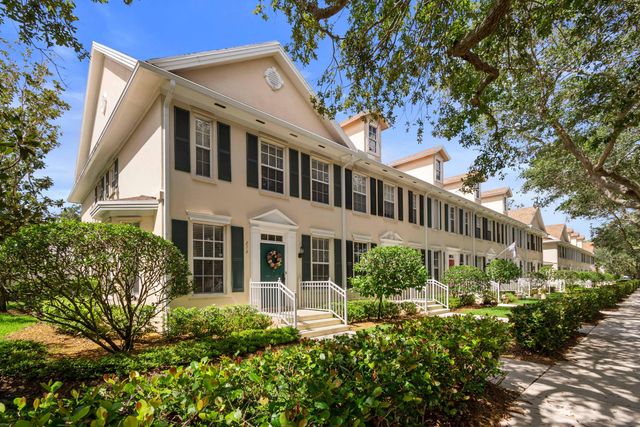 272 Iris Drive, Jupiter, FL 33458