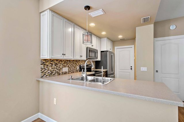 272 Iris Drive, Jupiter, FL 33458