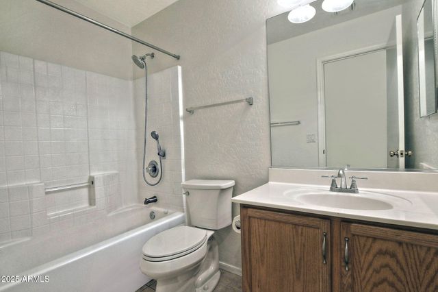 10809 W CAMBRIDGE Avenue, Avondale, AZ 85392