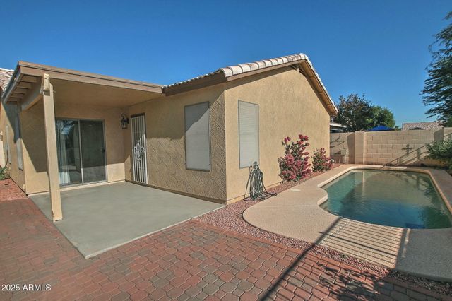 10809 W CAMBRIDGE Avenue, Avondale, AZ 85392