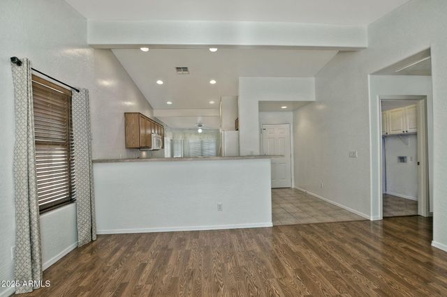 10809 W CAMBRIDGE Avenue, Avondale, AZ 85392