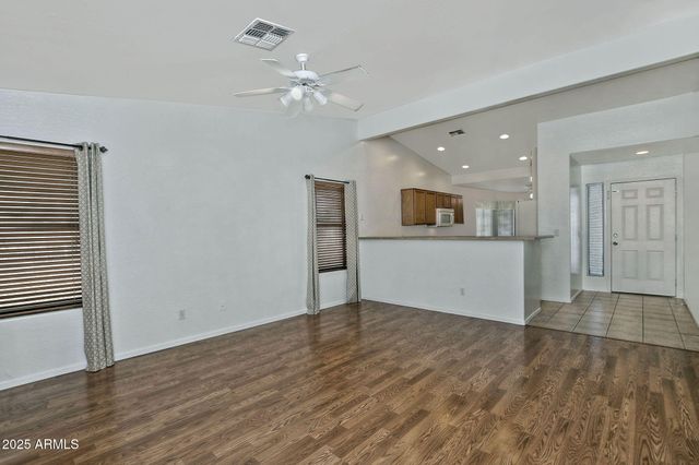 10809 W CAMBRIDGE Avenue, Avondale, AZ 85392