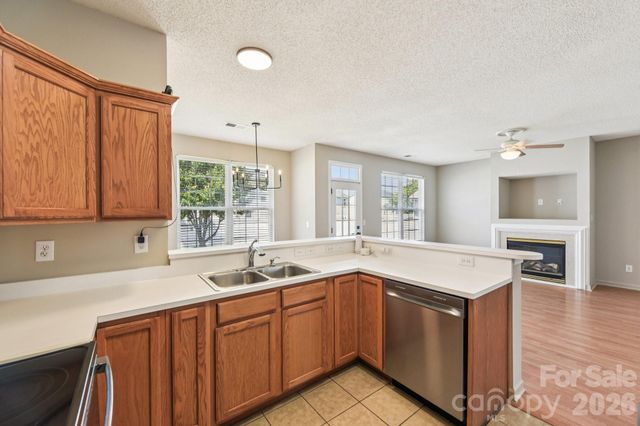 12531 Deaton Hill Drive, Charlotte, NC 28269