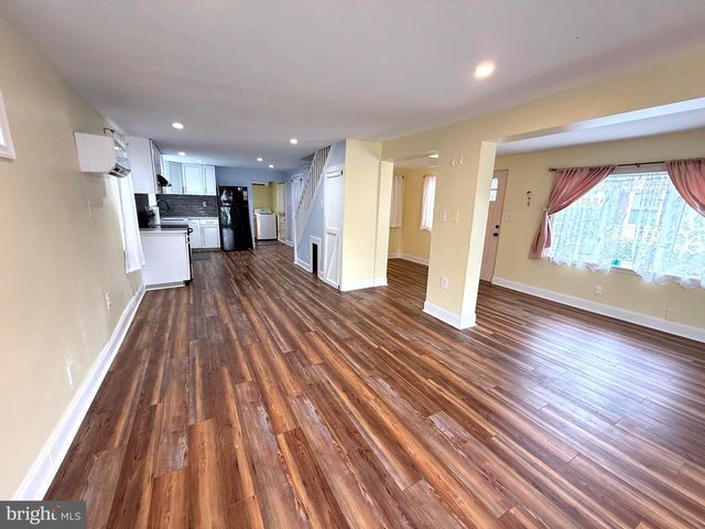402 WESLEY AVE, Pitman, NJ 08071