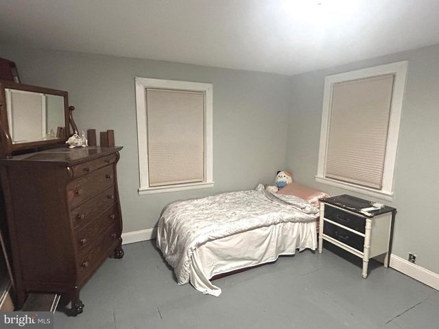 402 WESLEY AVE, Pitman, NJ 08071