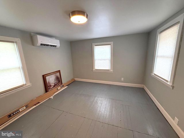 402 WESLEY AVE, Pitman, NJ 08071