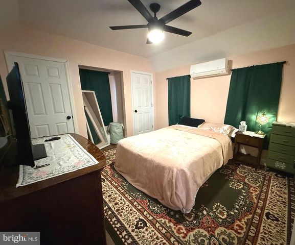 402 WESLEY AVE, Pitman, NJ 08071