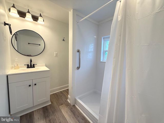 402 WESLEY AVE, Pitman, NJ 08071