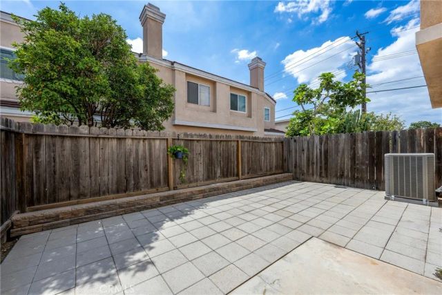 16001 S Vermont 54, Gardena, CA 90247
