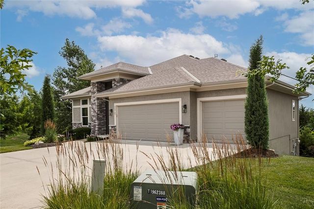 25737 W 96th Street, Lenexa, KS 66227