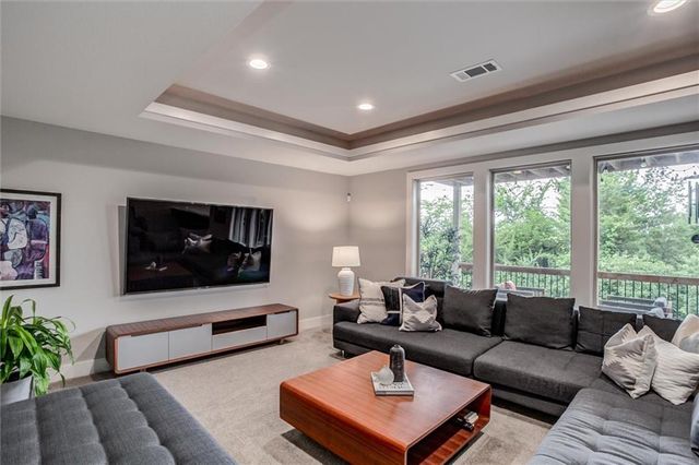 25737 W 96th Street, Lenexa, KS 66227