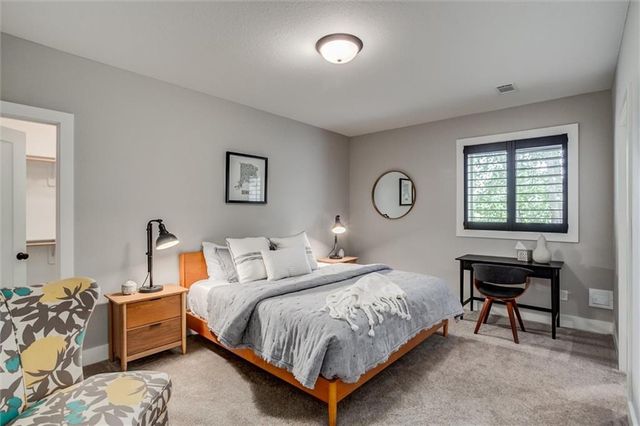 25737 W 96th Street, Lenexa, KS 66227