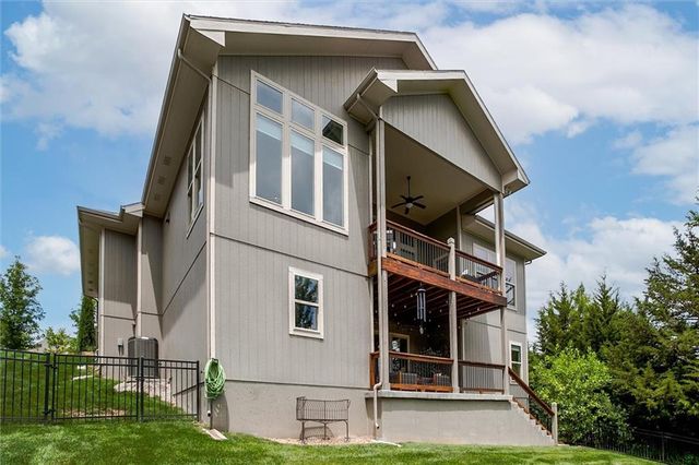 25737 W 96th Street, Lenexa, KS 66227