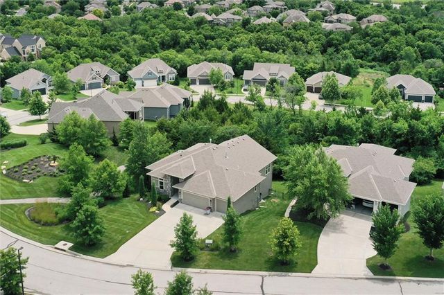 25737 W 96th Street, Lenexa, KS 66227