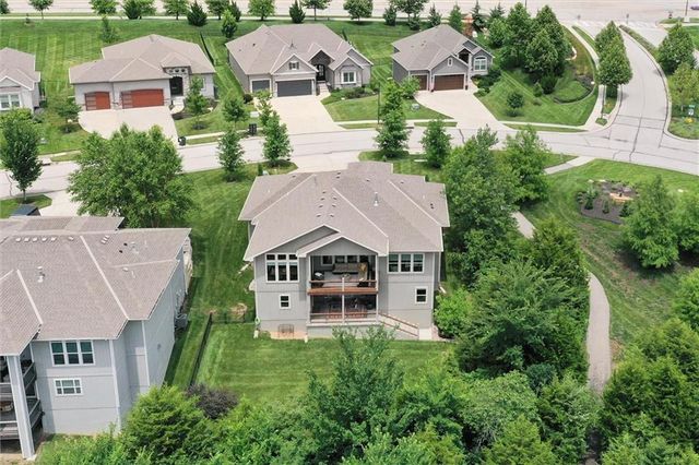 25737 W 96th Street, Lenexa, KS 66227