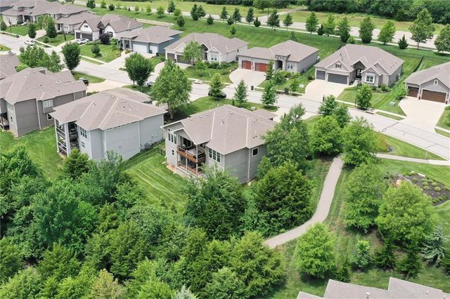 25737 W 96th Street, Lenexa, KS 66227