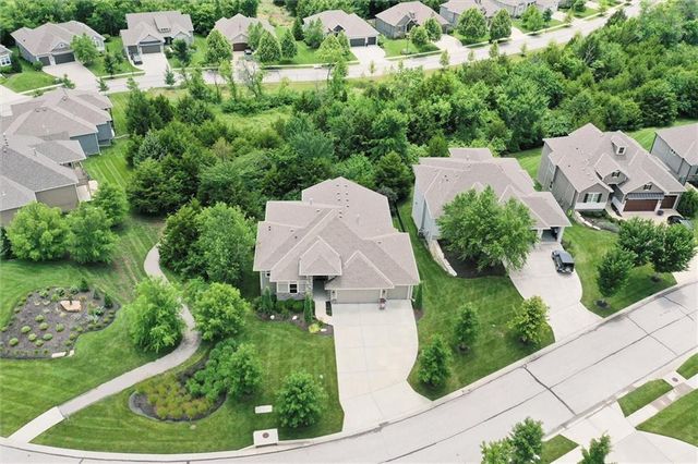 25737 W 96th Street, Lenexa, KS 66227