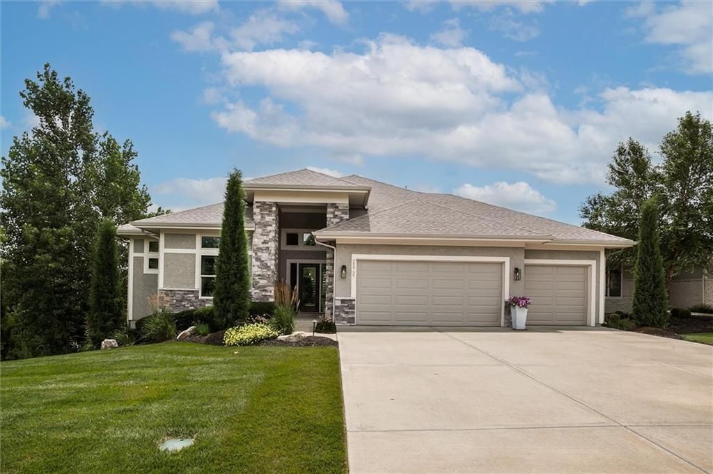 25737 W 96th Street, Lenexa, KS 66227