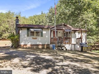 2370 KERNS SCHOOL RD, Springfield, WV 26763