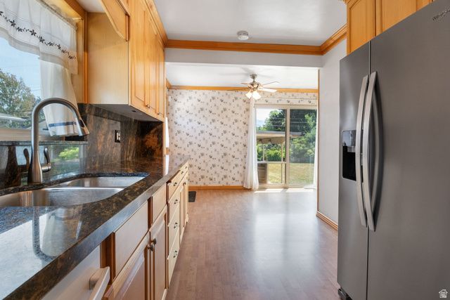 5451 S AVALON DR, Murray, UT 84107