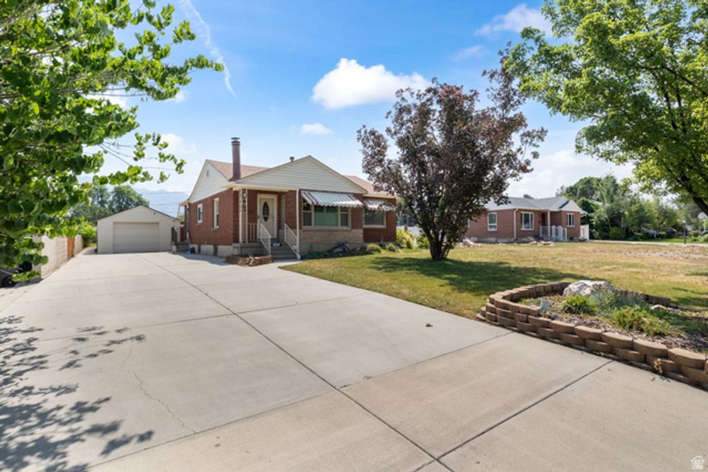 5451 S AVALON DR, Murray, UT 84107