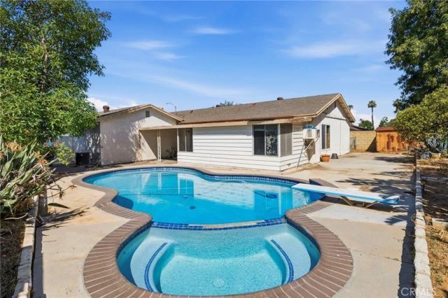 2835 Calle Sausalito, Riverside, CA 92503