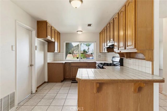 2835 Calle Sausalito, Riverside, CA 92503