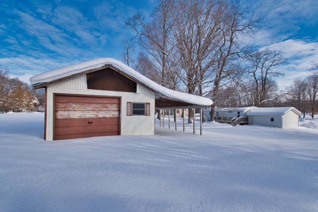 1718 Barron Lake Road, Niles, MI 49120